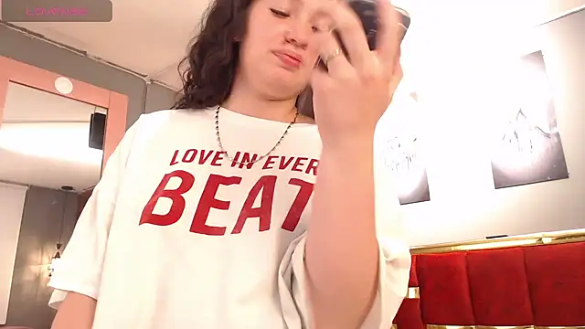 Živý XXX chat lilimini032