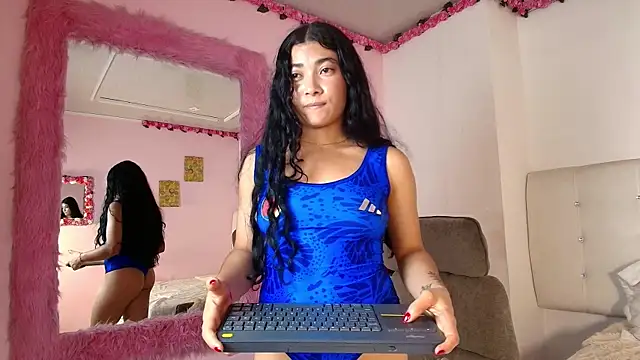 צ'אט XXX בשידור חי של emilly_duque