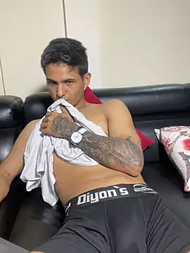 Chat XXX en directo de Aaronsexroom