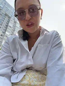 LunaMood's Live XXX Chat