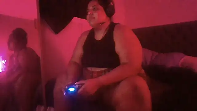 1n0nlythroat's Live XXX Chat