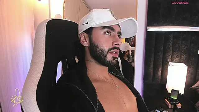 ItsMeEros Show Webcam
