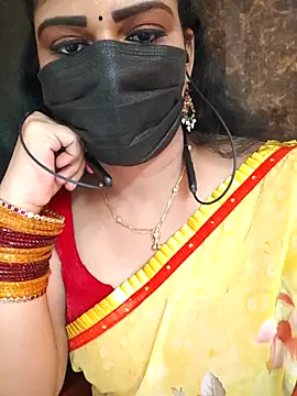 soundharya_tamil Chat XXX in diretta