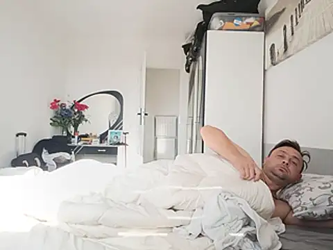 kubuspuhatek – Naživo XXX chat