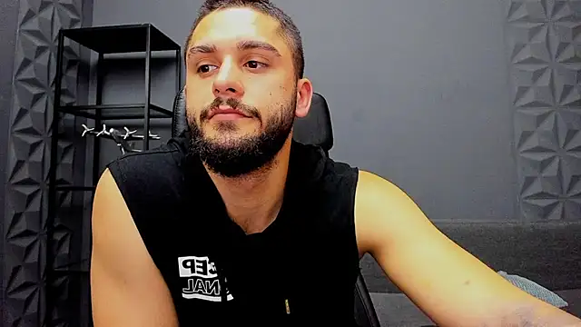 TroyWadee – Naživo XXX chat