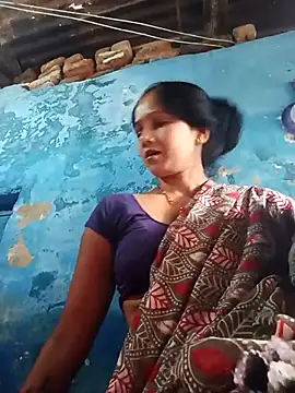 Jooli_xx লাইভ XXX চ্যাট