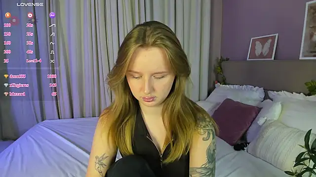Онлайн чат XXX Rina_Panic