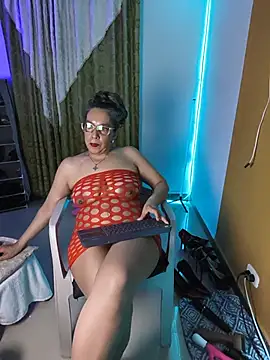 Rubi424 Adlı Modelin Canlı XXX Sohbeti