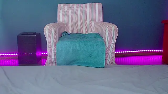 NikyStyris' Live XXX Chat