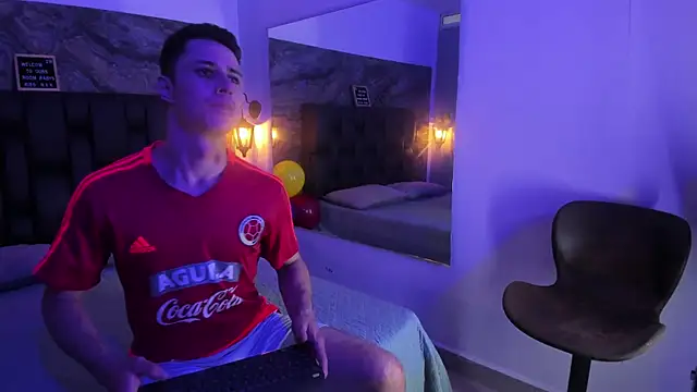 Clark_kush Live XXX Chat