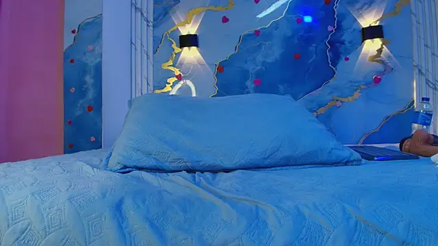 צ'אט XXX בשידור חי של nicol_f