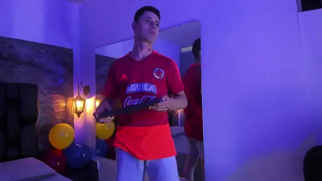 Clark_kush Live XXX-chat