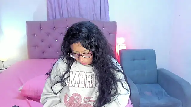 Latinabombsheell Chat XXX live