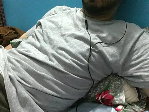 XXX chat uživo modela Precumboner