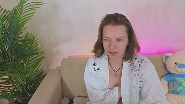 kira_hatti – Live XXX-chat