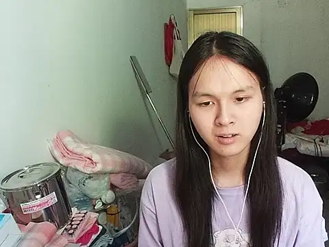 RebelAura Live XXX Chat
