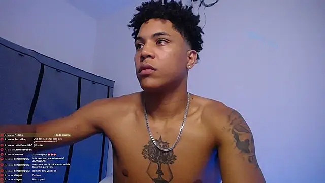 XXX chat uživo modela LatinEvanoBBC