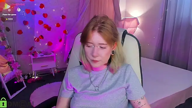 Živý XXX chat Elira_Vane