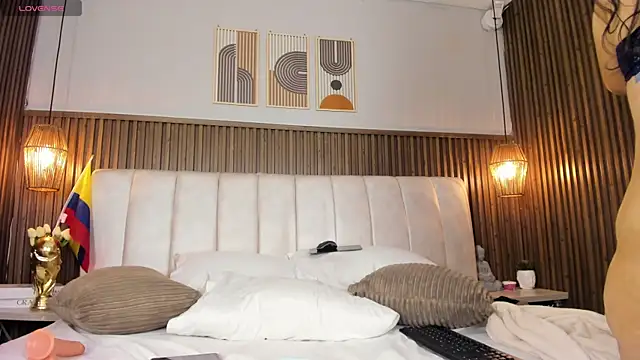 PerlaPreciosa Adlı Modelin Canlı XXX Sohbeti
