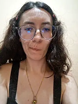 Chat +18 de VioletaSunshine ao vivo