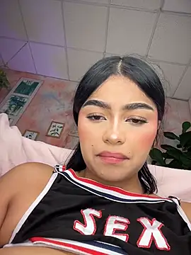 EvasBlazeXXX's Live XXX Chat