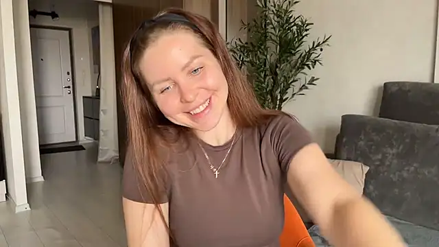 XXX chat uživo modela MikaBloom