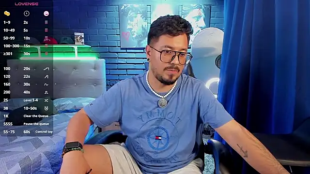 DaviidEvans_ Adlı Modelin Canlı XXX Sohbeti