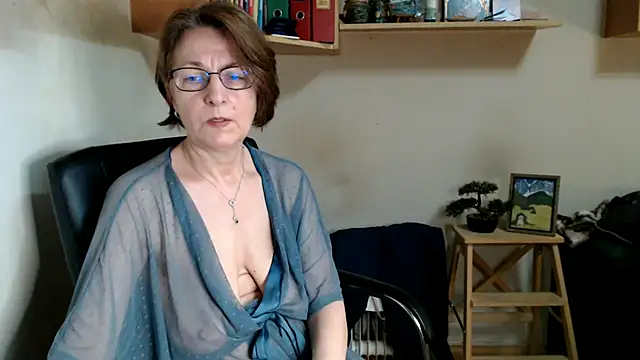 katemodel Adlı Modelin Canlı XXX Sohbeti