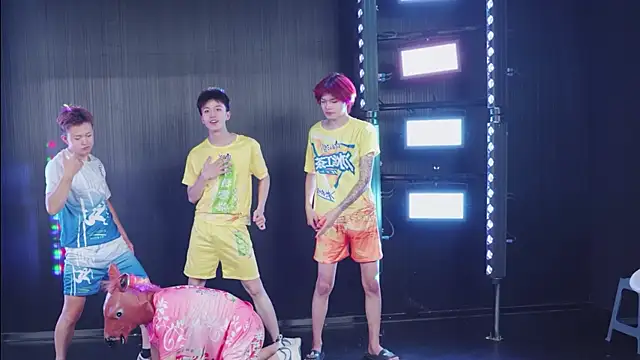 YD-Boy Obrolan Langsung XXX