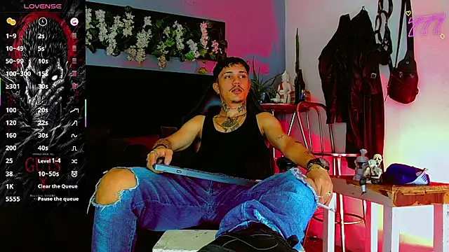 HannibalLester Live XXX-chat