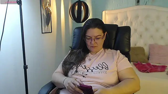 MsJossie Chat XXX live