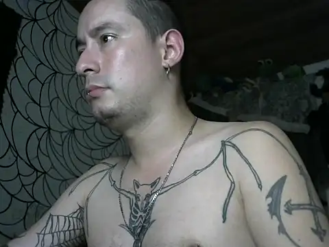 Вебкам-шоу vampireathome