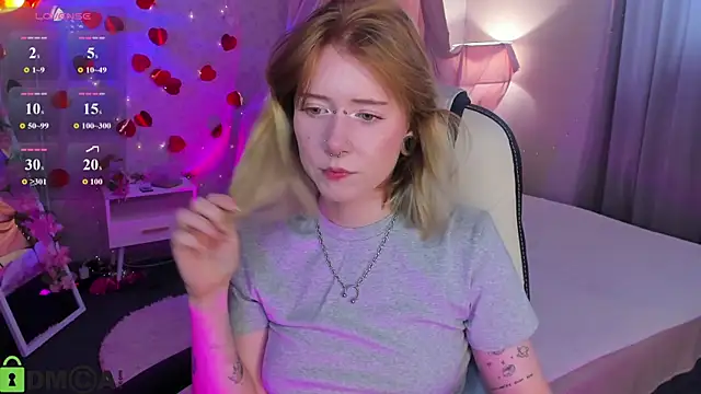 Elira_Vane élő XXX-chatje