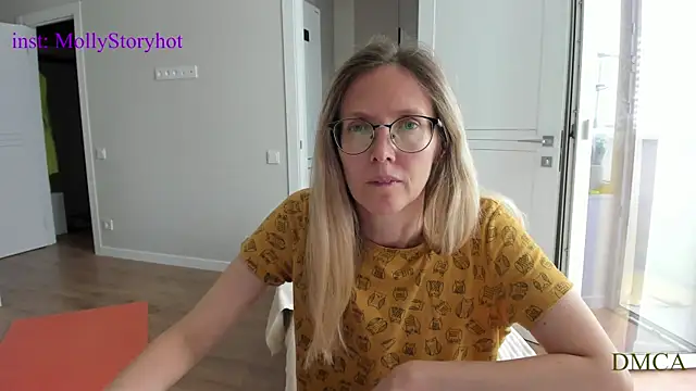 Chat XXX en directo de MollyStory