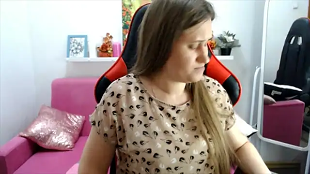 Lucky_Lana's Live XXX Chat