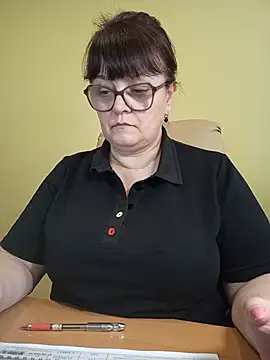 Živý XXX chat BrandiOhNight