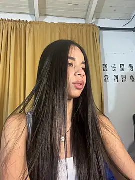 Milleradhara24 Chat XXX live