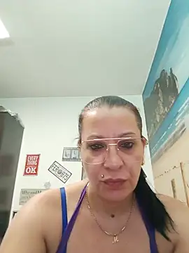 SugarDiamonds Adlı Modelin Canlı XXX Sohbeti