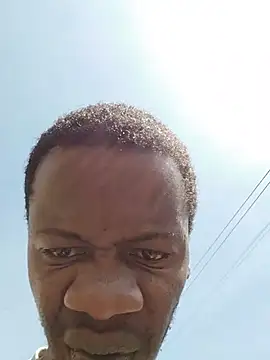 Thee_Biggest's Live XXX Chat