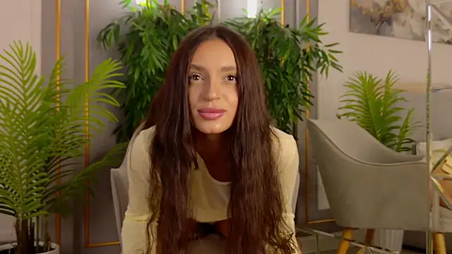 XXX chat uživo modela AdoraCortes
