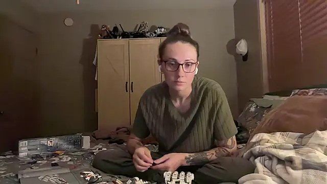 Ellz4 élő XXX-chatje