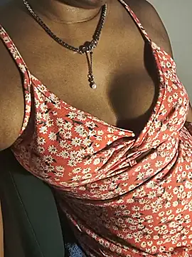 DIRTYSECRET_QUEEN_07's Live Chat Room