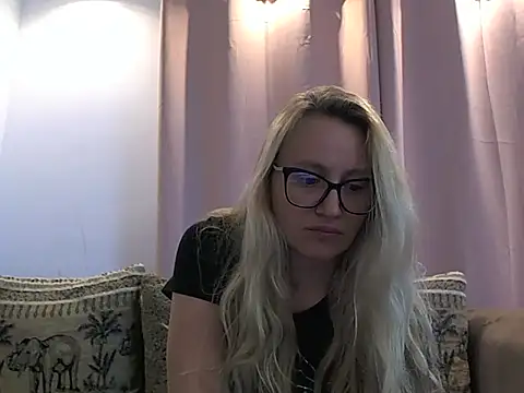Nataly_Rosy's Live XXX Chat