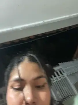 XXX chat uživo modela Channel_Mills