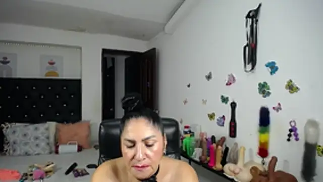 XXX chat uživo modela mature_bigboobs10