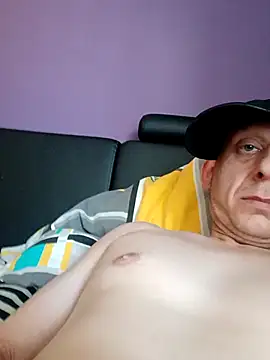 Tom4Womans' Live XXX Chat
