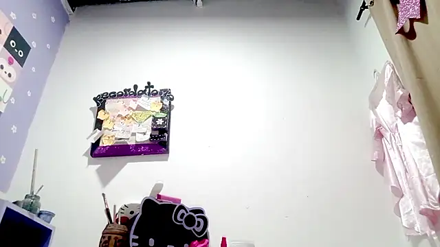 PetiteIvoryQueen19's Live XXX Chat