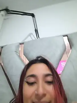 Chat XXX en directo de ADELINE_COLLINS15