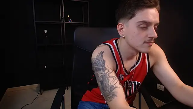 FelixStarkk 现场XXX聊天