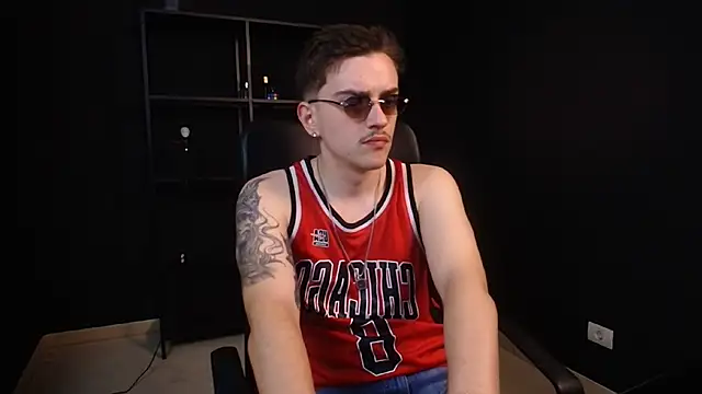 Chat XXX Live FelixStarkk